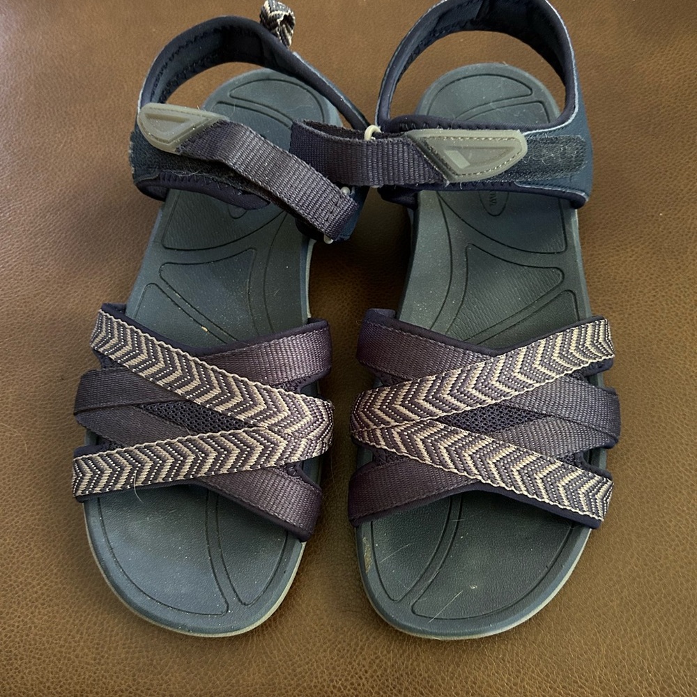 Sandles size 10